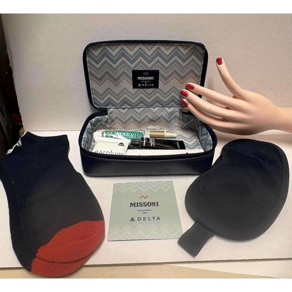 MISSONI Delta First Class Flight Travel Amenity Kit Leather Navy Blue